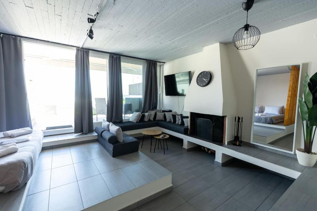 Deko Penthouse Suite Салоніки Екстер'єр фото